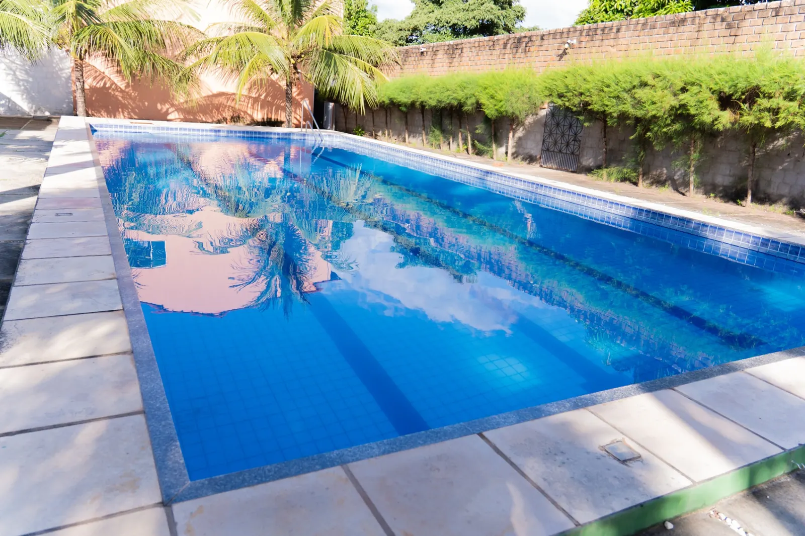 Piscina para natação e hidroginástica